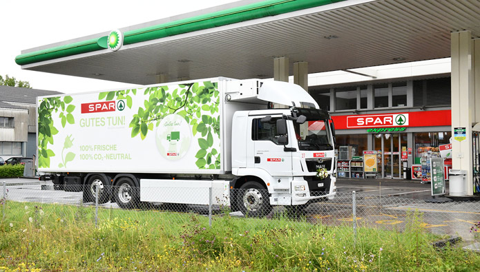 Spar Schweiz transportiert mit Elektro-Lkw